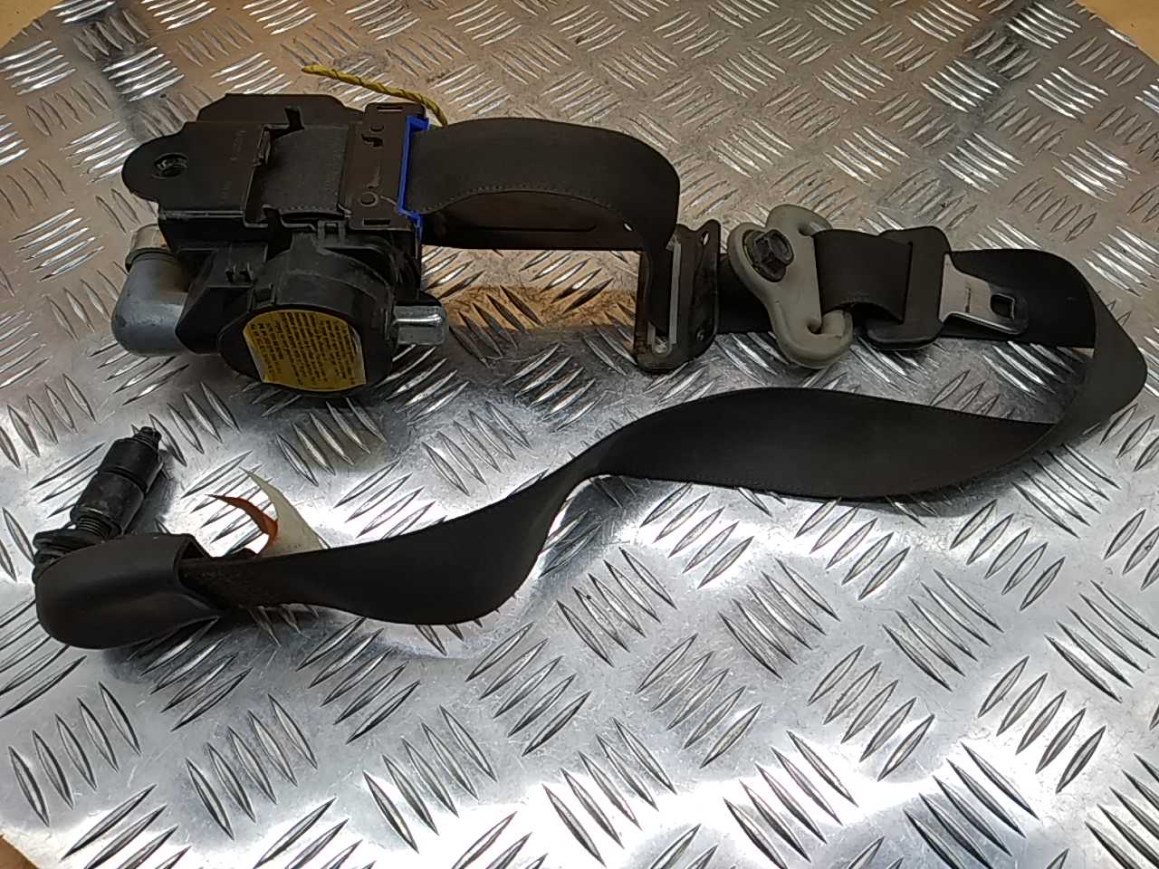 Ремень безопасности с пиропатроном