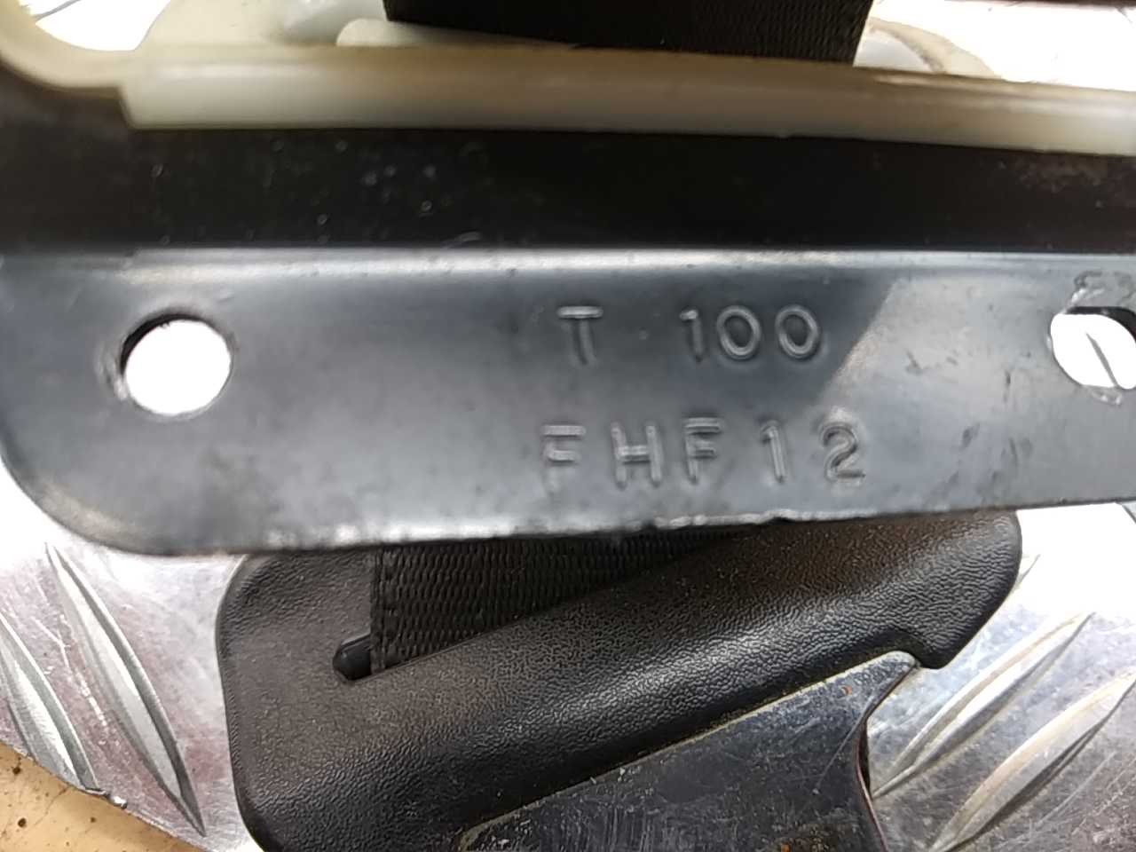 Ремень безопасности с пиропатроном