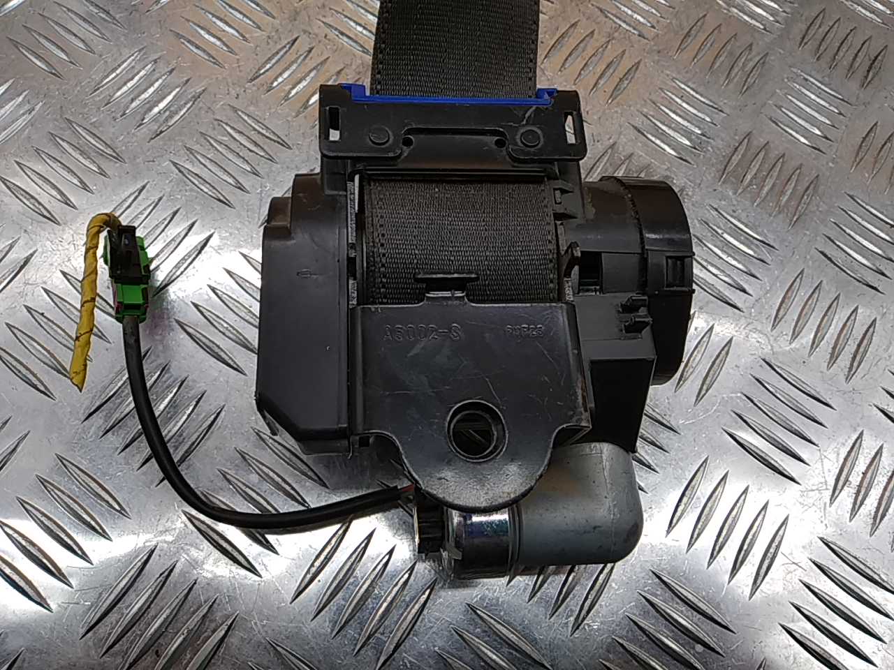 Ремень безопасности с пиропатроном