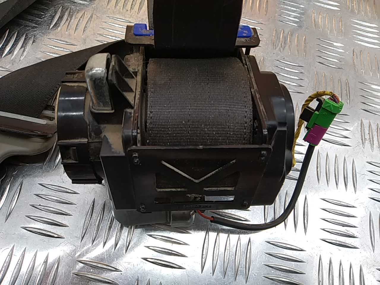 Ремень безопасности с пиропатроном