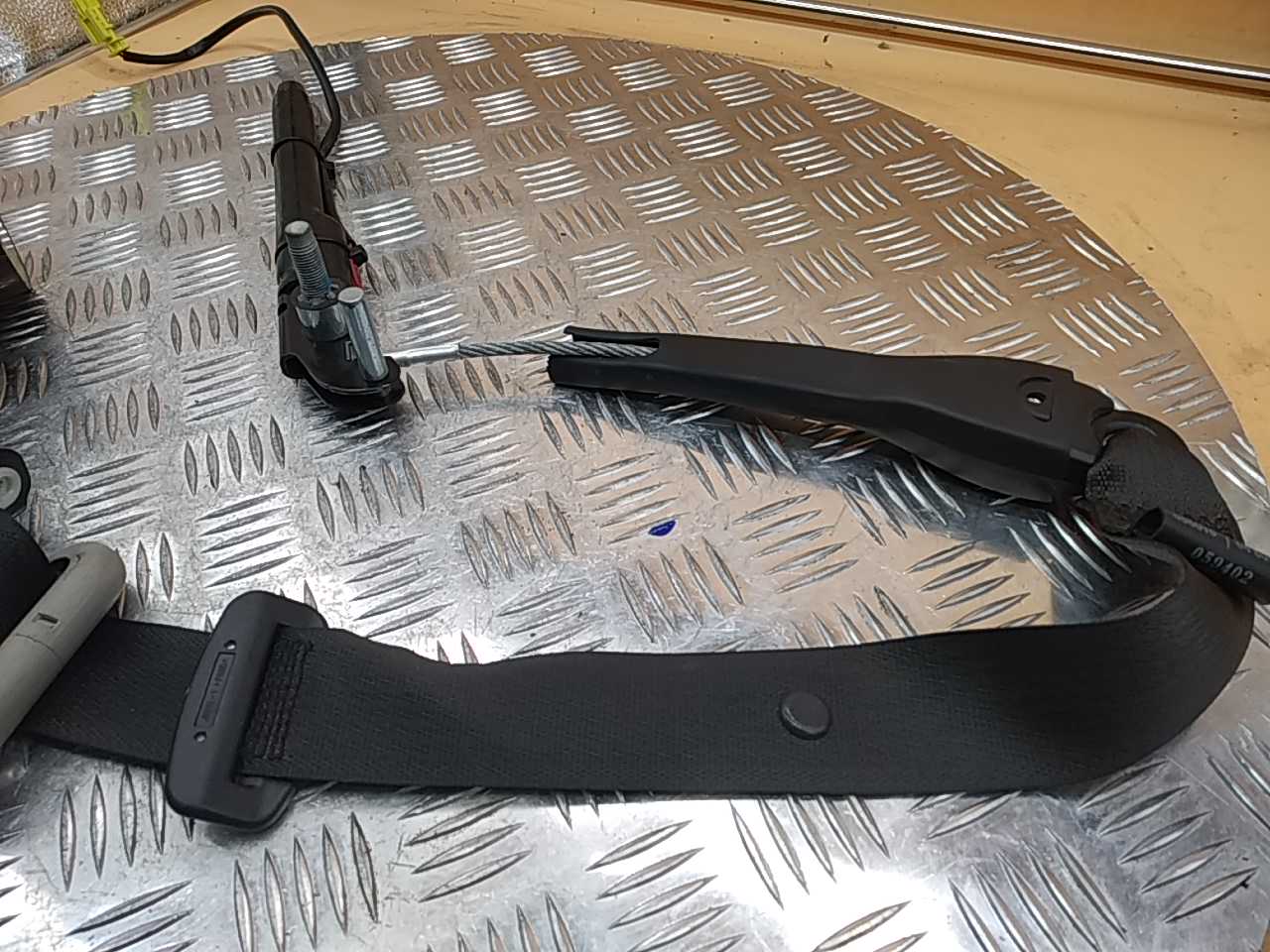 Ремень безопасности с пиропатроном