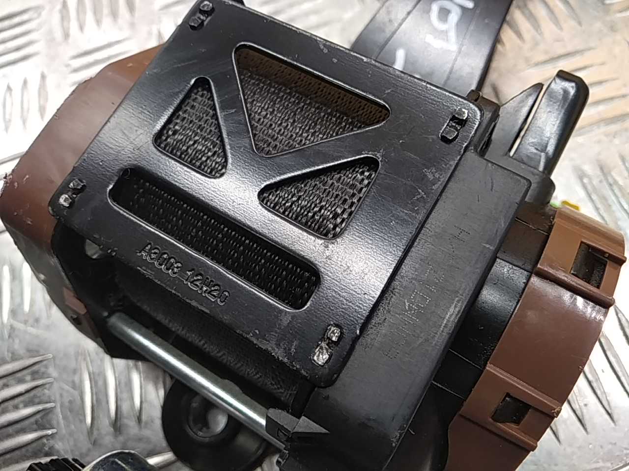 Ремень безопасности с пиропатроном