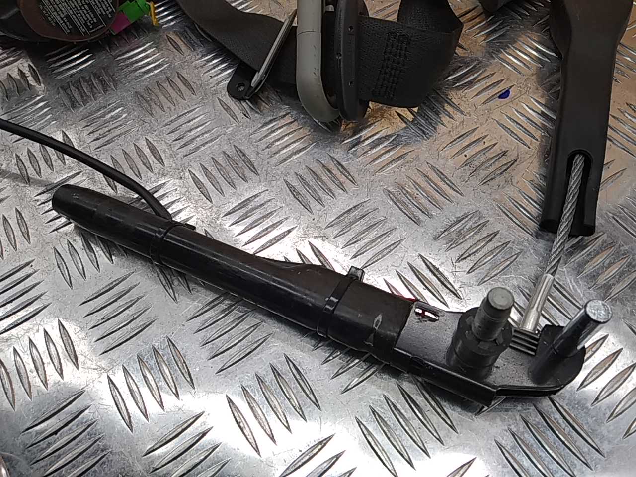 Ремень безопасности с пиропатроном