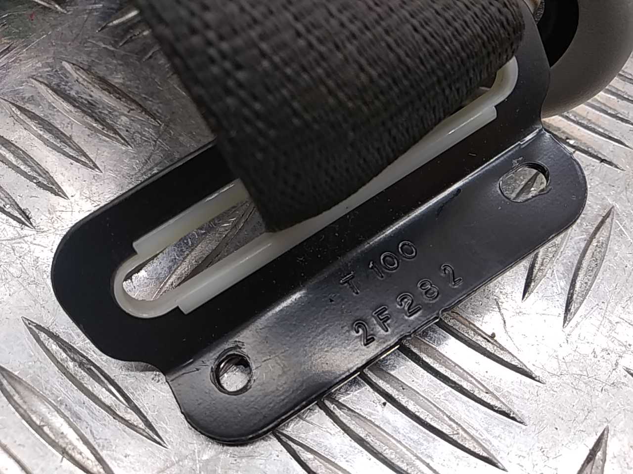 Ремень безопасности с пиропатроном