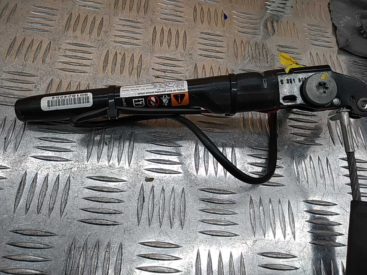 Ремень безопасности с пиропатроном