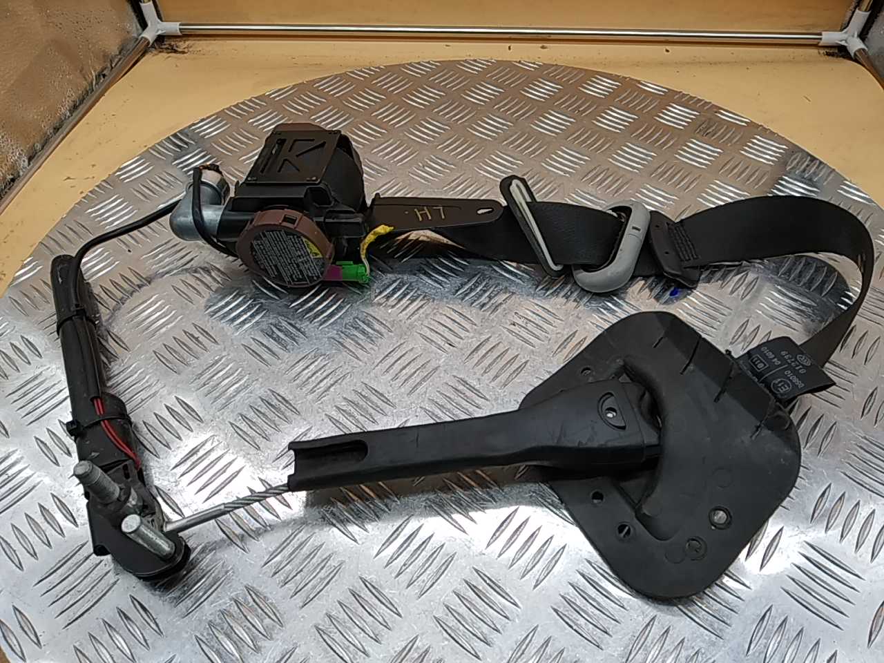 Ремень безопасности с пиропатроном