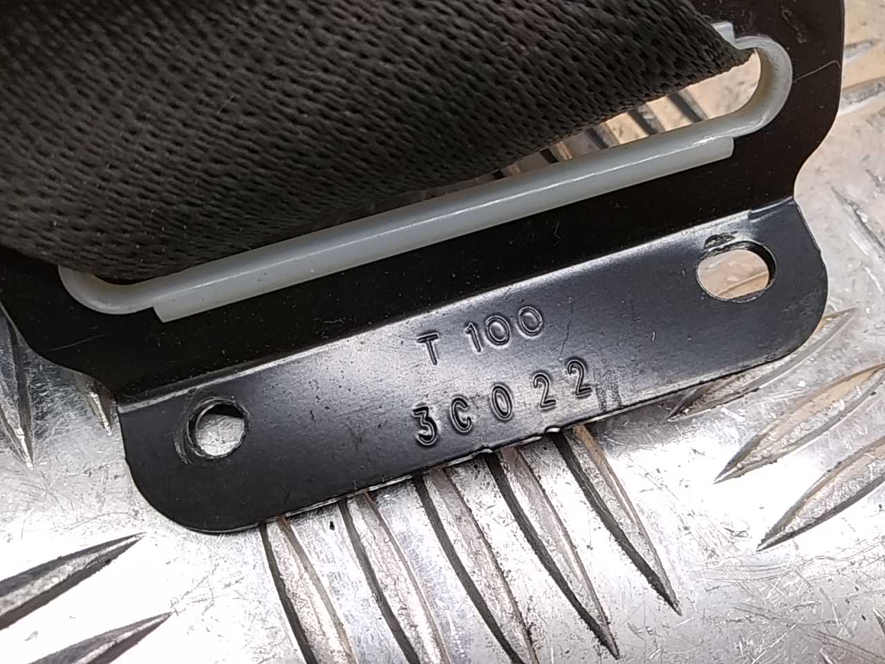 Ремень безопасности с пиропатроном