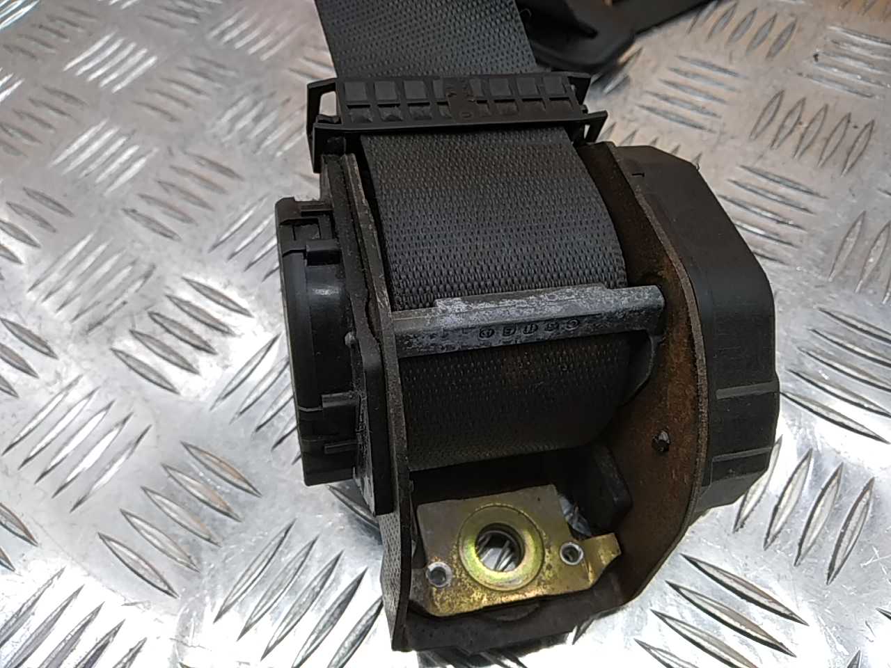 Ремень безопасности с пиропатроном