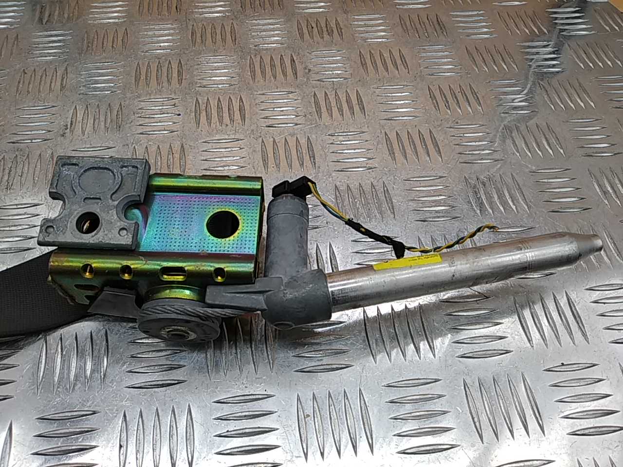 Ремень безопасности с пиропатроном