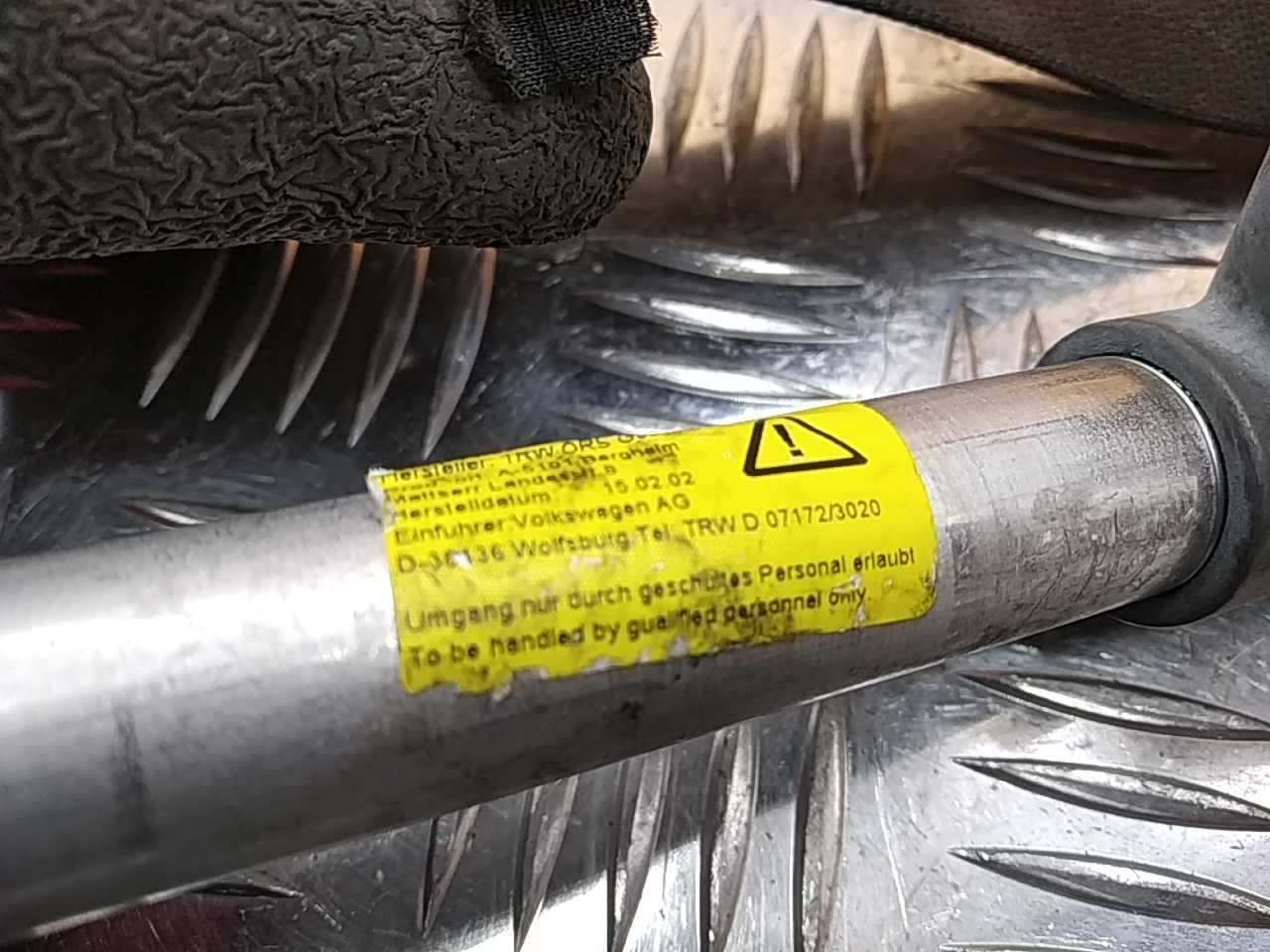 Ремень безопасности с пиропатроном