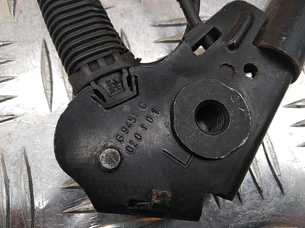 Ответная часть ремня безопасности