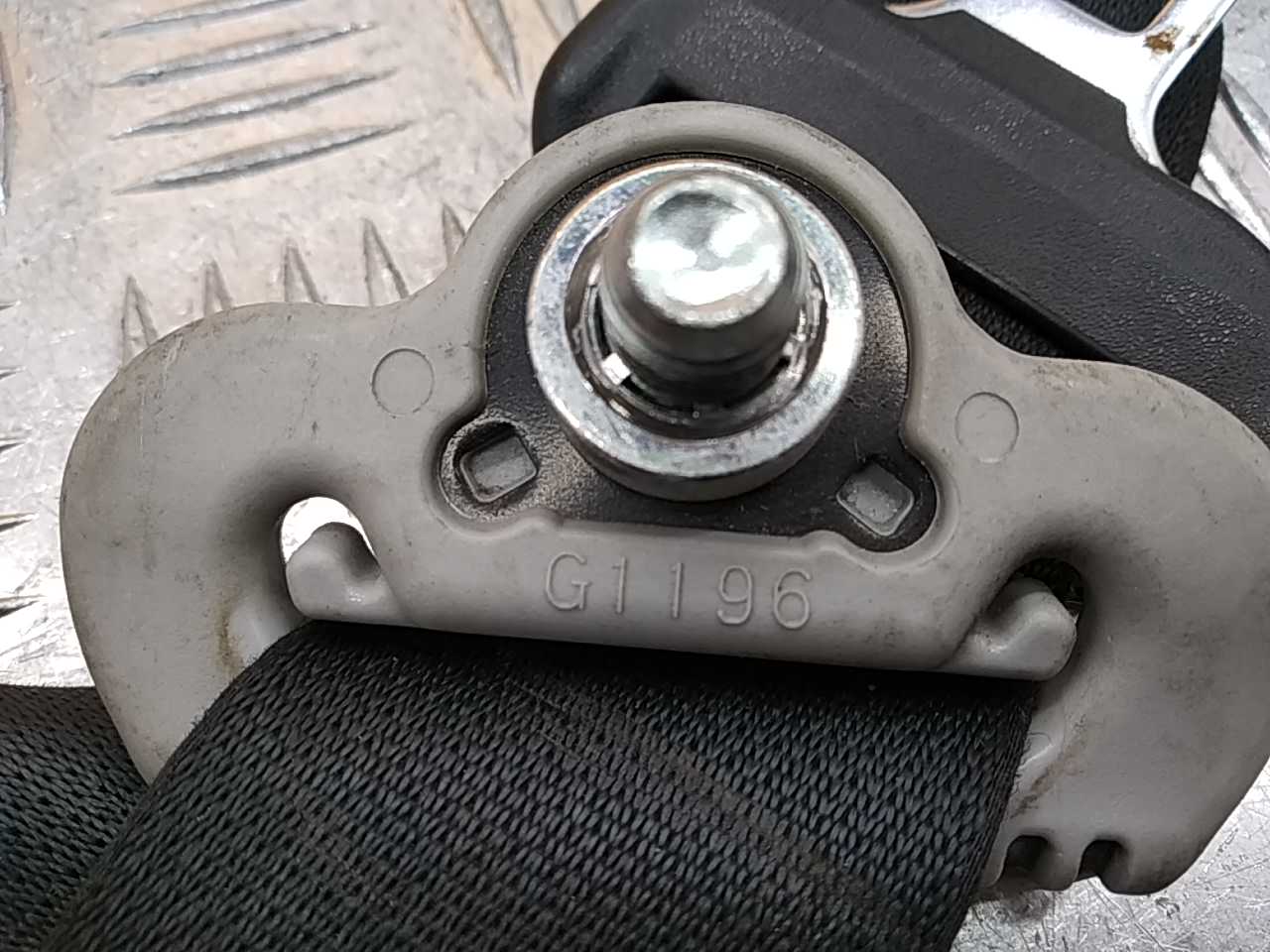 Ремень безопасности с пиропатроном