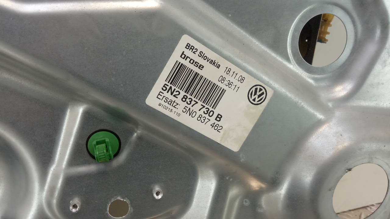 Стеклоподъемник электр. передний правый