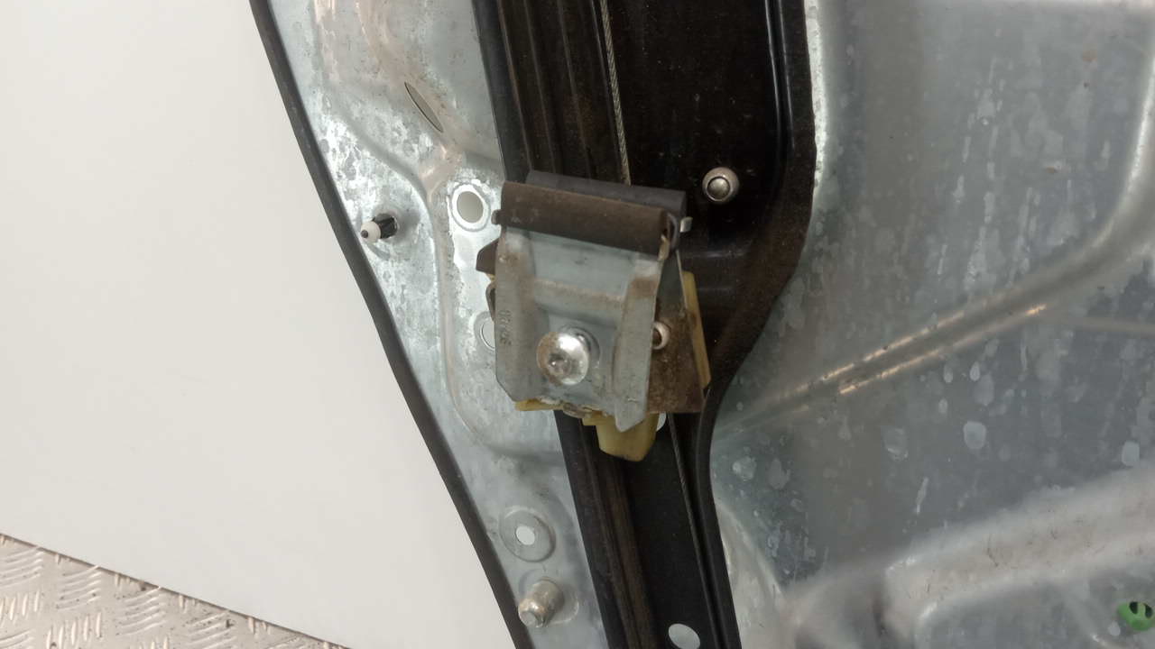 Стеклоподъемник электр. передний правый