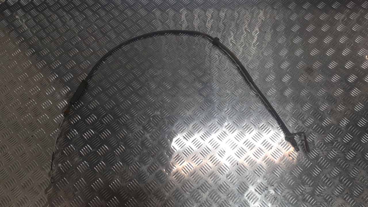 Трос стояночного тормоза правый