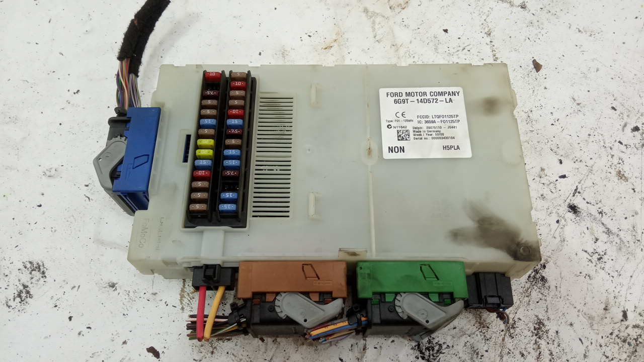 Блок предохранителей