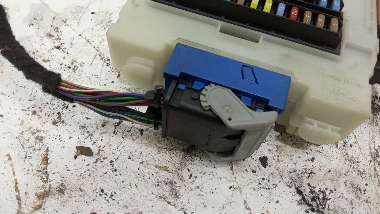 Блок предохранителей