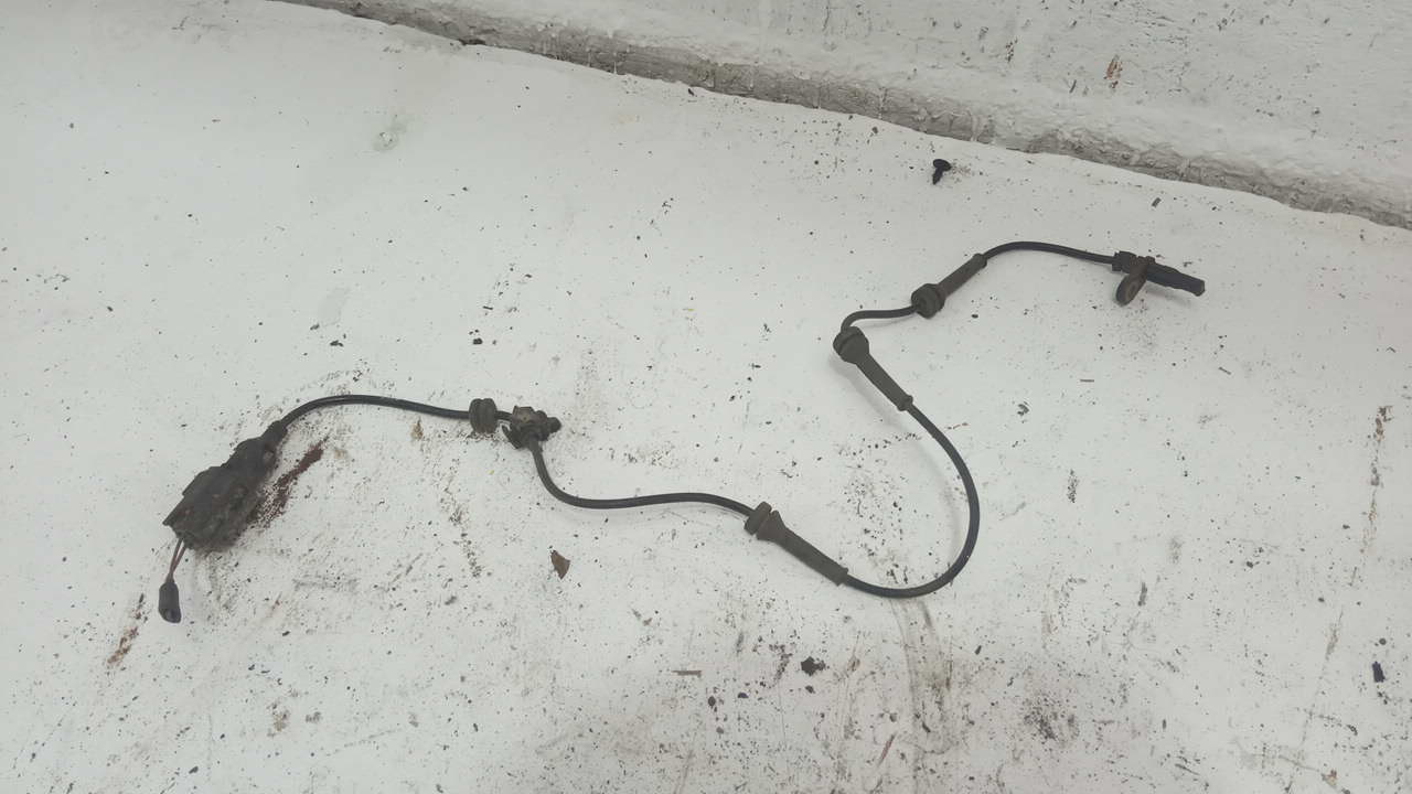 Датчик ABS задний