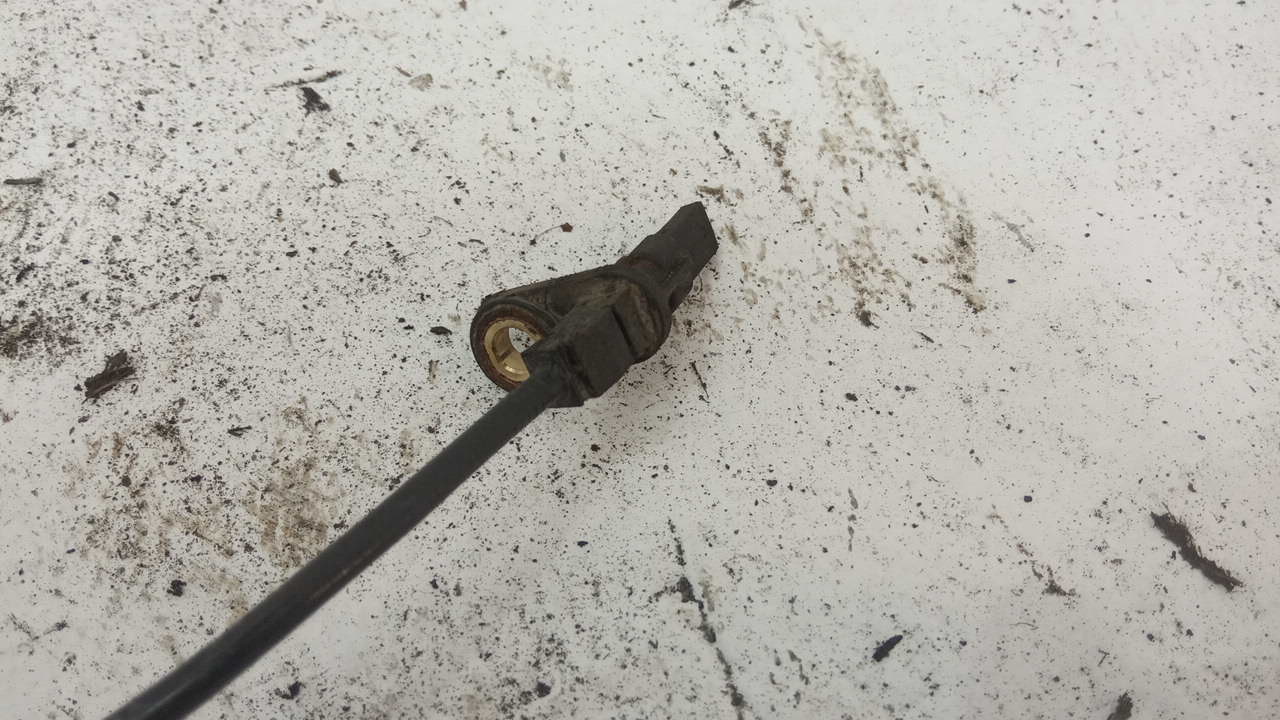 Датчик ABS задний