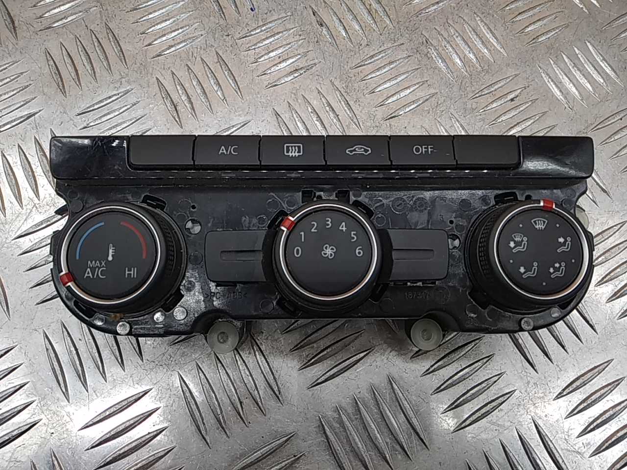 Блок управления климатической установкой