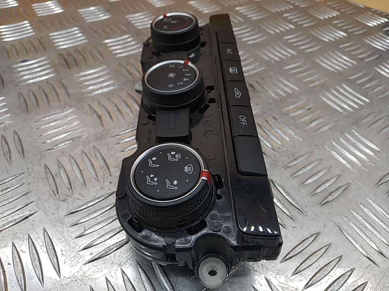 Блок управления климатической установкой