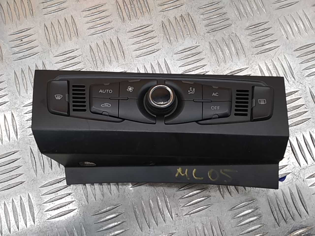 Блок управления климатической установкой