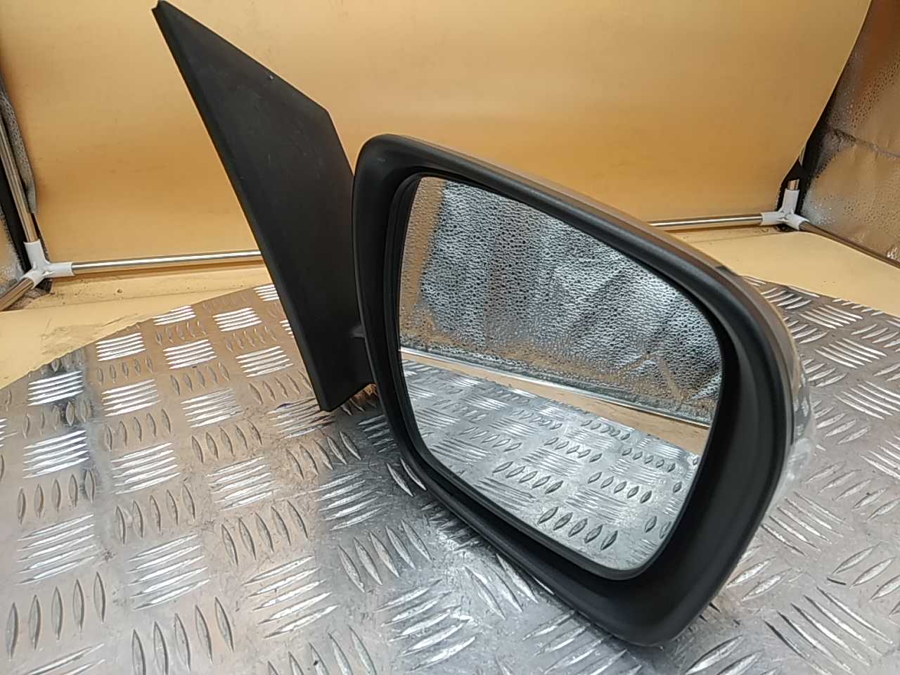 Зеркало правое электрическое