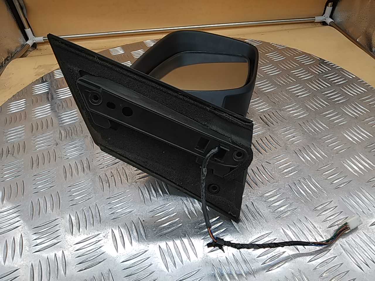 Зеркало правое электрическое