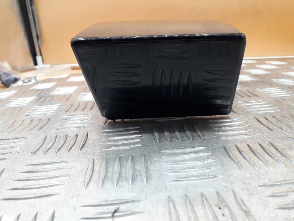 Планка под фонарь правая