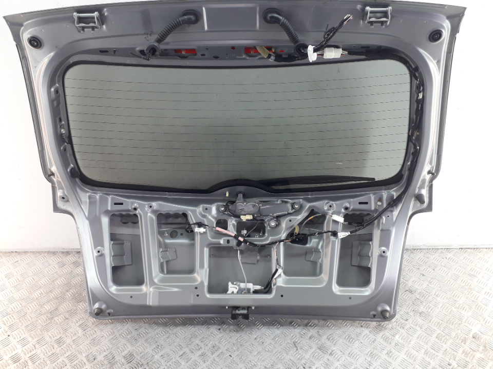 Замок багажника