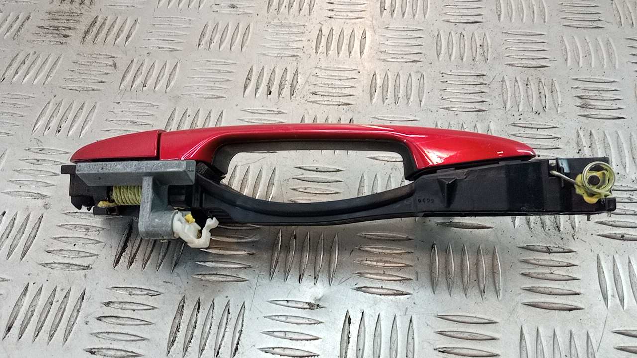 Ручка двери передней наружная левая