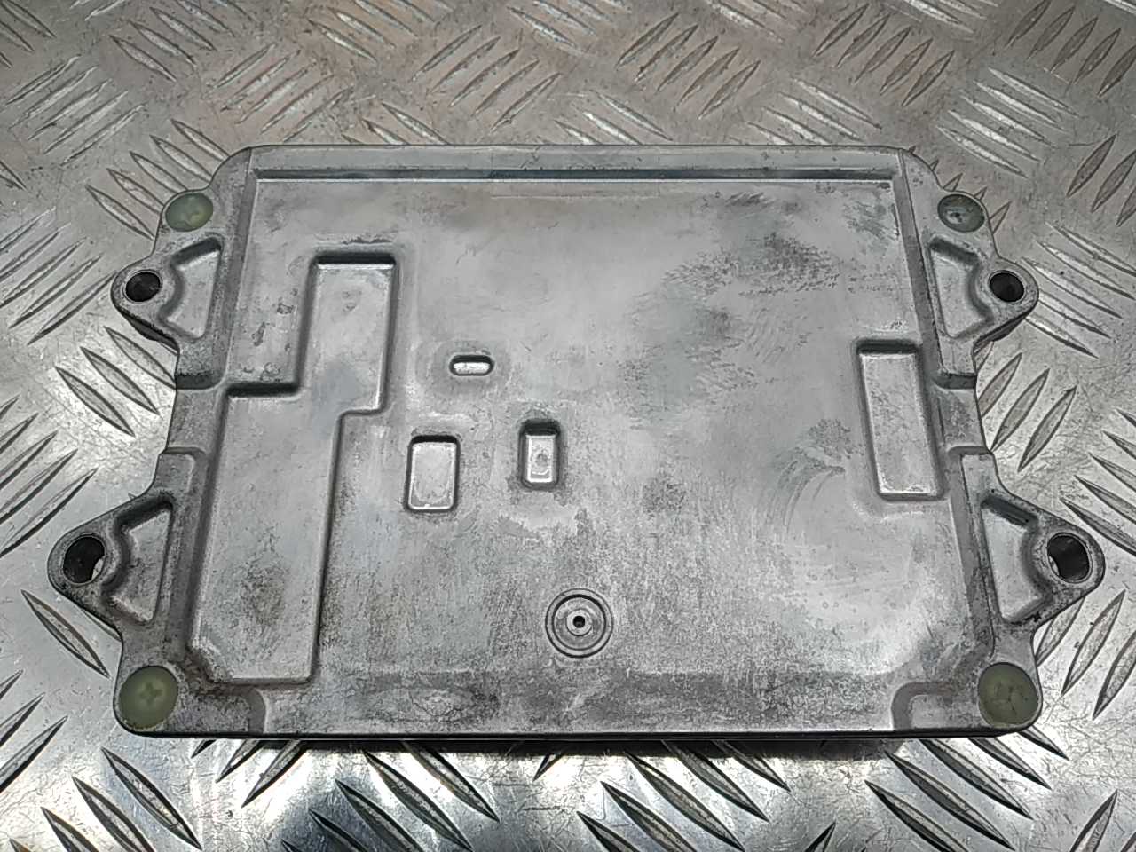 Блок управления двигателем