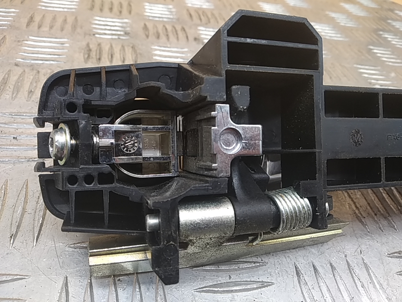 Ручка двери задней наружная правая