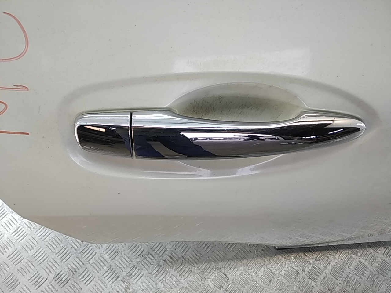 Ручка двери задней наружная правая