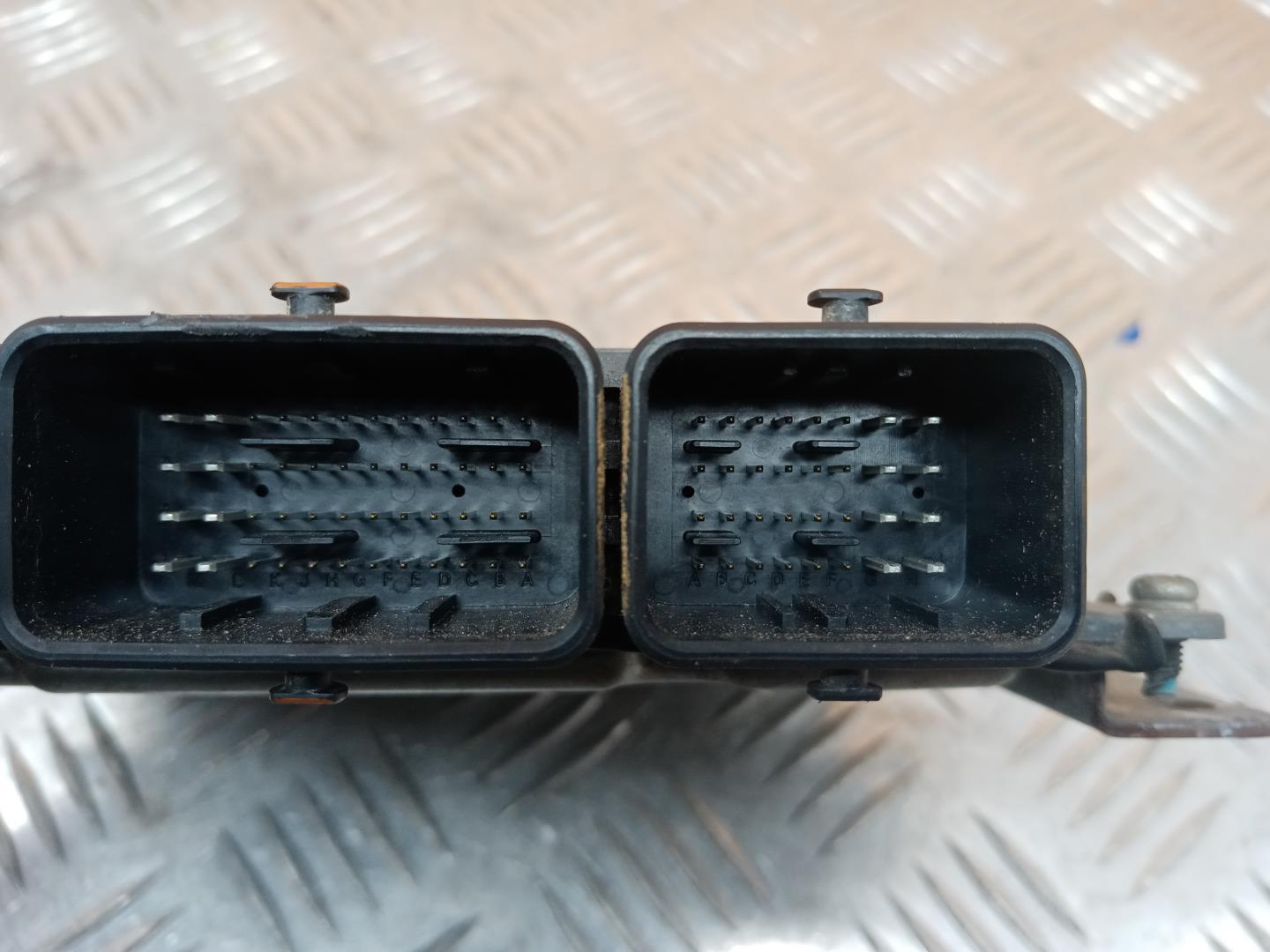 Блок управления двигателем