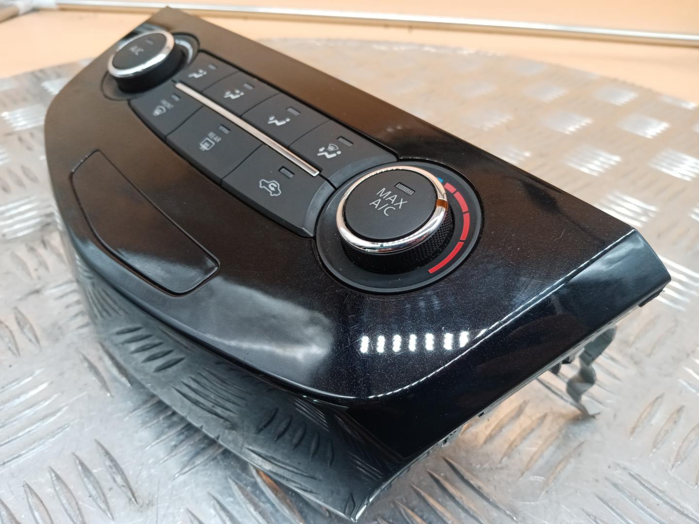 Блок управления климатической установкой