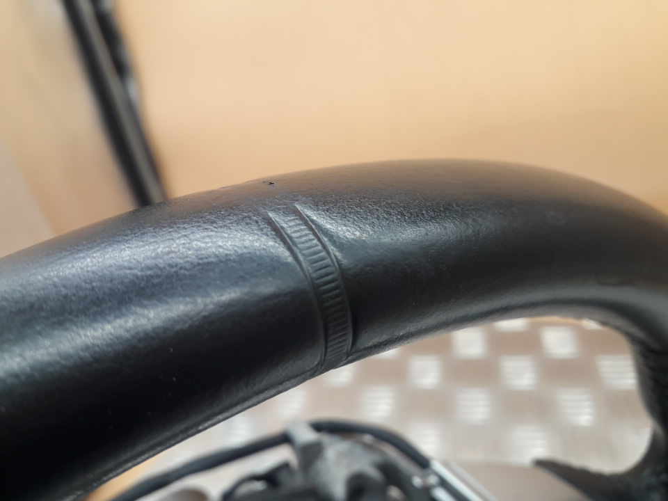 Рулевое колесо (руль)