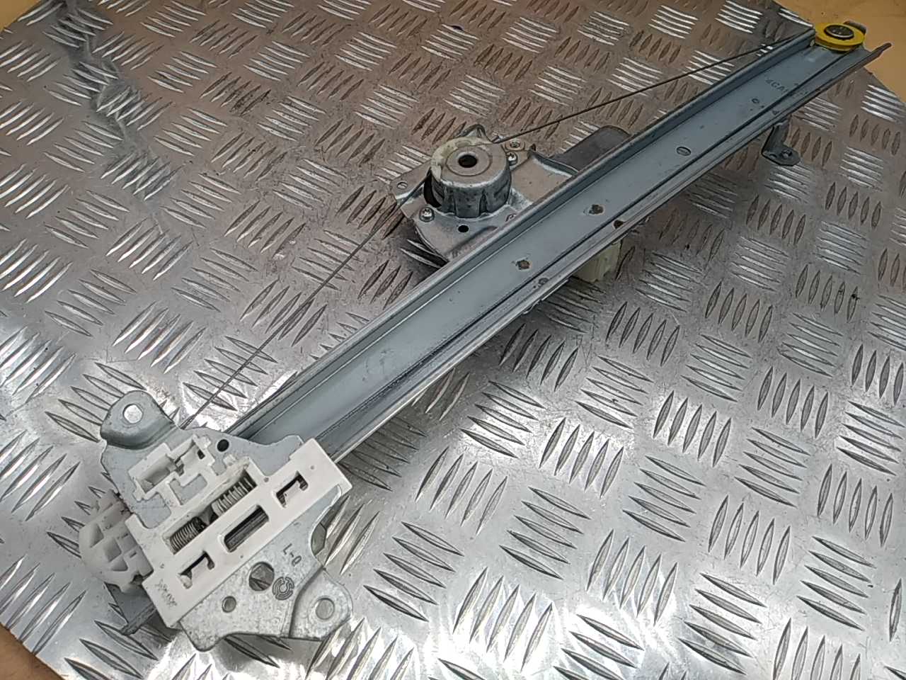 Стеклоподъемник электр. передний левый