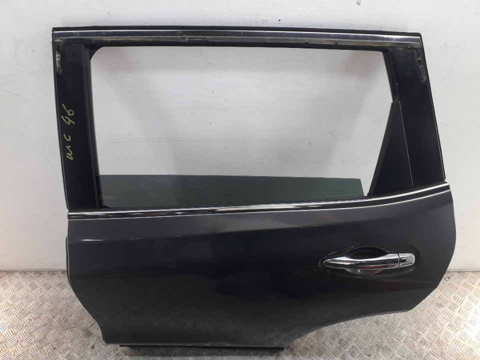 Дверь задняя левая