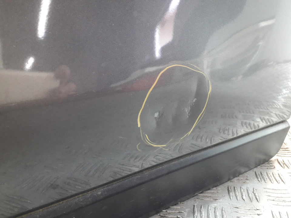 Дверь задняя левая