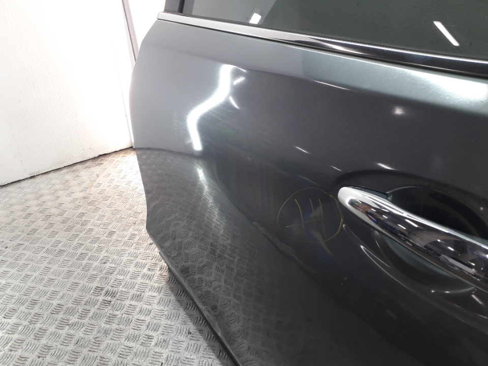 Дверь задняя левая