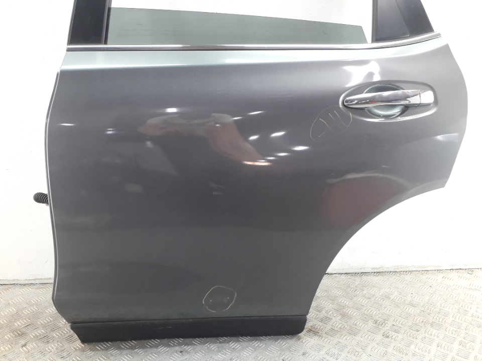 Дверь задняя левая