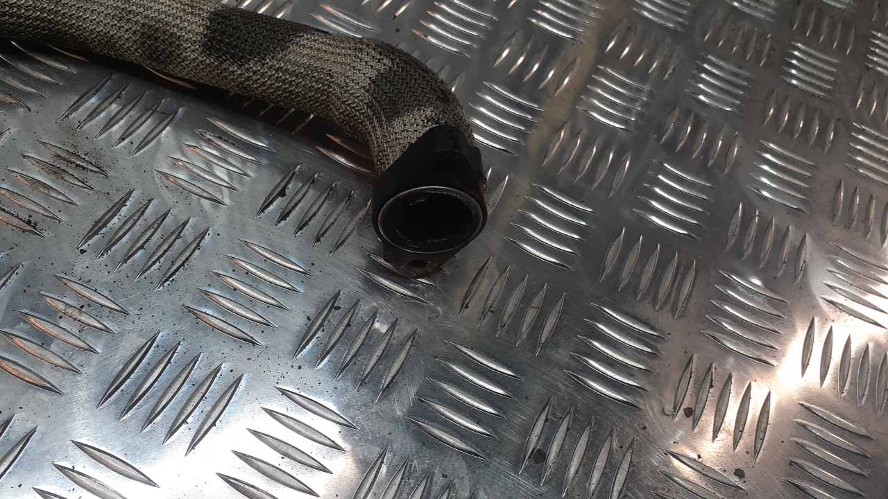 Трубка картерных газов
