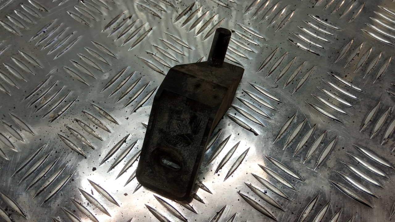 Кронштейн радиатора