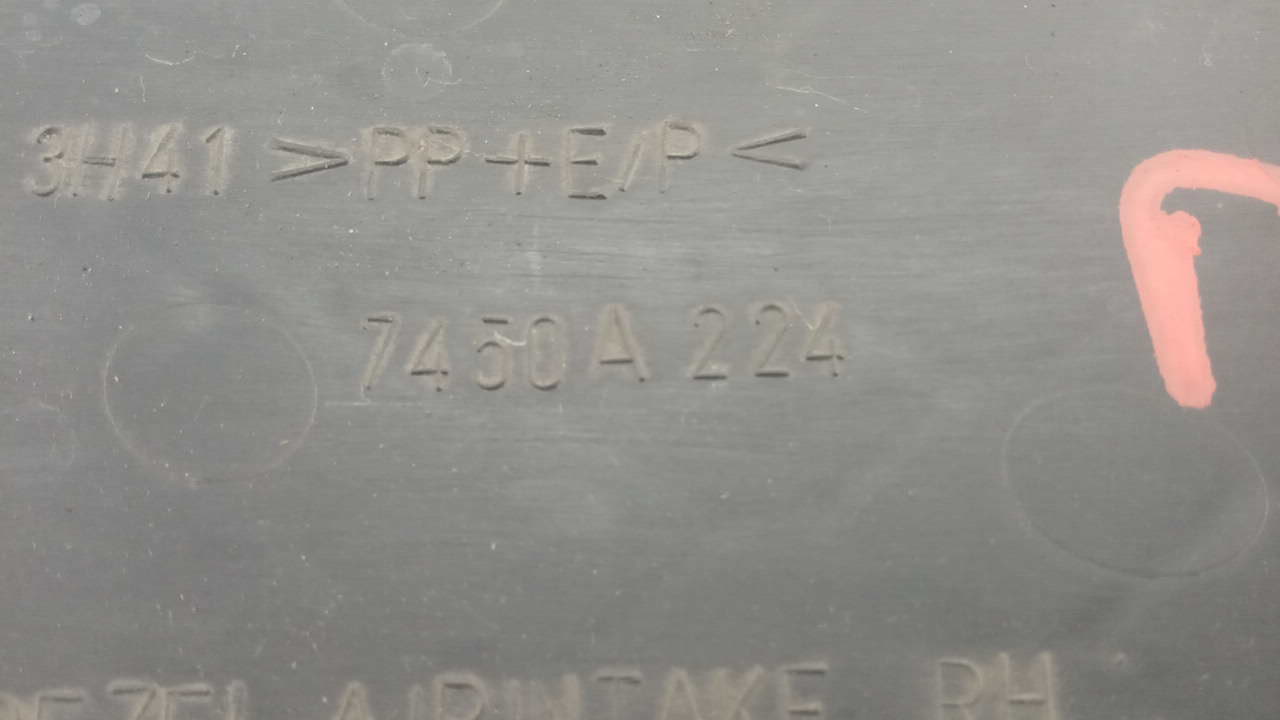 Решетка в бампер правая