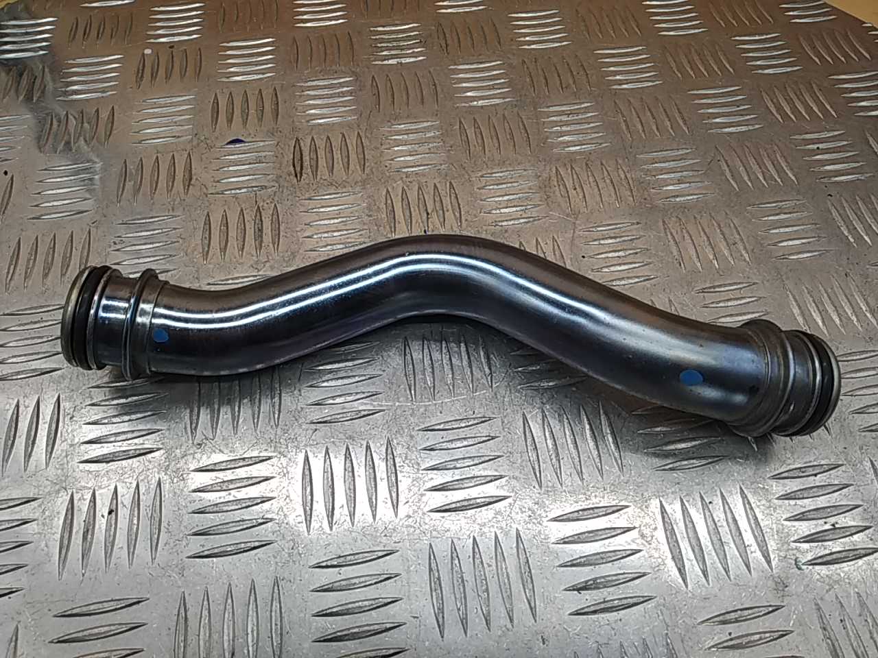 Трубка системы охлаждения