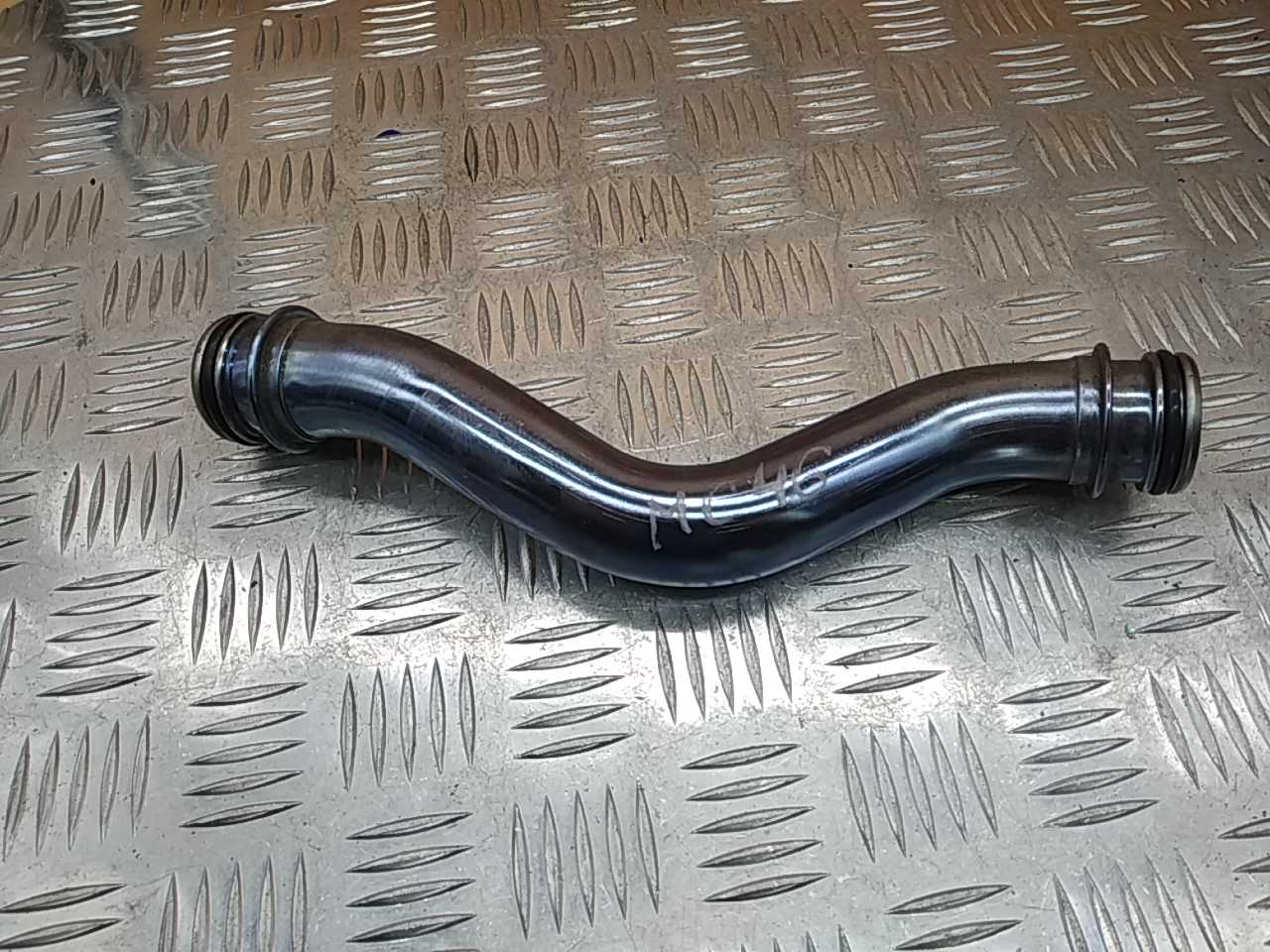 Трубка системы охлаждения