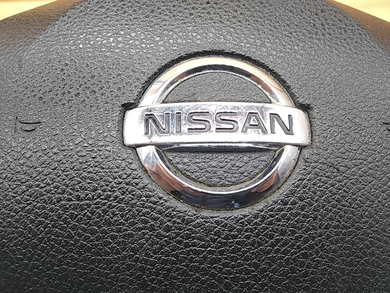 Подушка безопасности в рулевое колесо