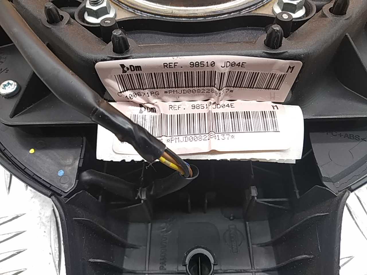 Подушка безопасности в рулевое колесо