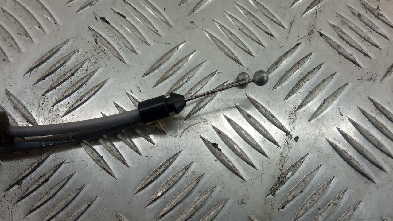 Замок двери задней левой